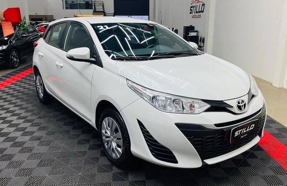 TOYOTA YARIS 1.3 16V FLEX XL LIVE MULTIDRIVE
